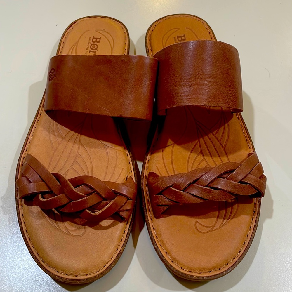 Born flat sandals. Size 11